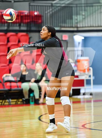 Thumbnail 1 in Lewisville @ Coppell photogallery.