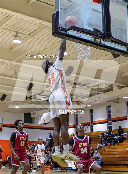 Thumbnail 3 in Douglas Byrd @ South View photogallery.