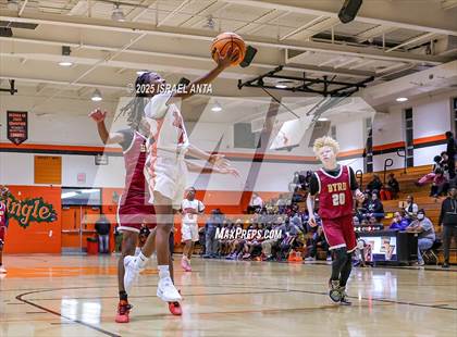 Thumbnail 3 in Douglas Byrd @ South View photogallery.