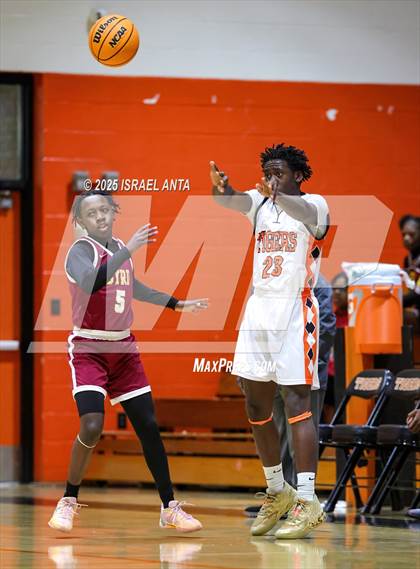 Thumbnail 3 in Douglas Byrd @ South View photogallery.