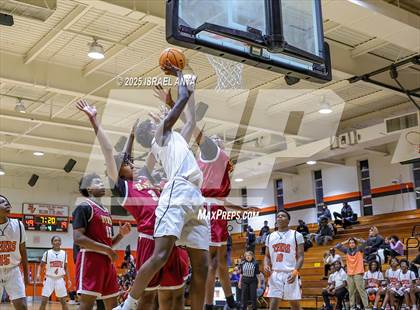 Thumbnail 2 in Douglas Byrd @ South View photogallery.