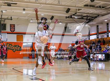 Thumbnail 2 in Douglas Byrd @ South View photogallery.
