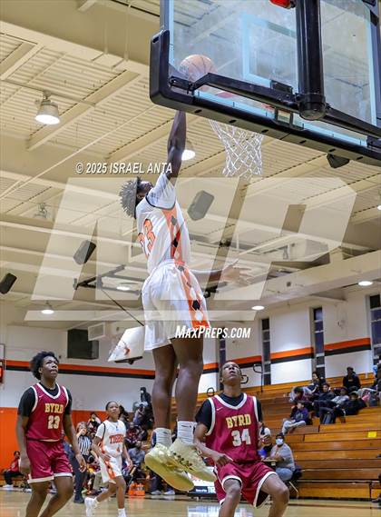 Thumbnail 2 in Douglas Byrd @ South View photogallery.