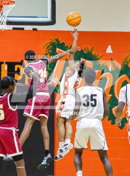 Thumbnail 3 in Douglas Byrd @ South View photogallery.