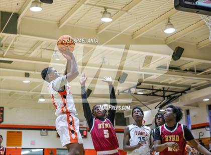 Thumbnail 1 in Douglas Byrd @ South View photogallery.