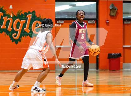 Thumbnail 3 in Douglas Byrd @ South View photogallery.