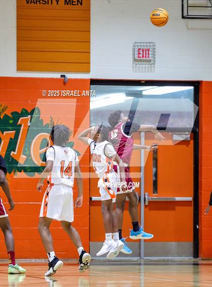 Thumbnail 3 in Douglas Byrd @ South View photogallery.