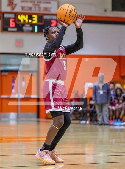Thumbnail 3 in Douglas Byrd @ South View photogallery.