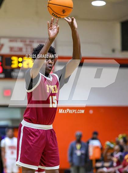 Thumbnail 1 in Douglas Byrd @ South View photogallery.