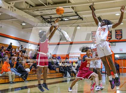 Thumbnail 1 in Douglas Byrd @ South View photogallery.