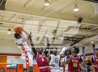 Thumbnail 2 in Douglas Byrd @ South View photogallery.