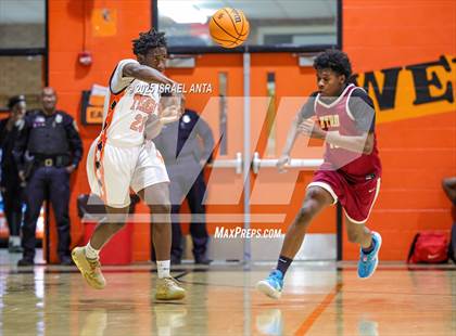 Thumbnail 1 in Douglas Byrd @ South View photogallery.