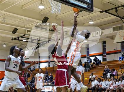 Thumbnail 1 in Douglas Byrd @ South View photogallery.