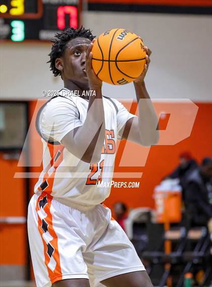 Thumbnail 3 in Douglas Byrd @ South View photogallery.