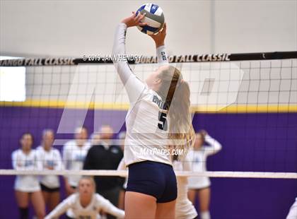 Thumbnail 2 in Vista Murrieta vs. Mercy (Durango Fall Classic) photogallery.