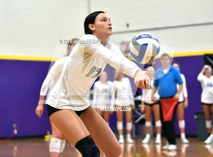 Thumbnail 2 in Vista Murrieta vs. Mercy (Durango Fall Classic) photogallery.