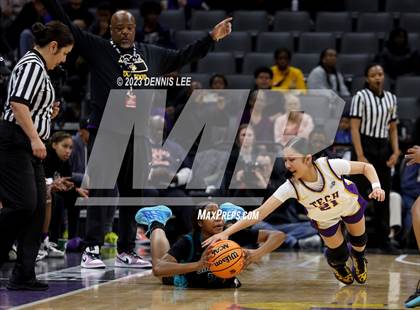 Thumbnail 3 in Santiago @ Oakland Tech (CIF State D1 Final) photogallery.