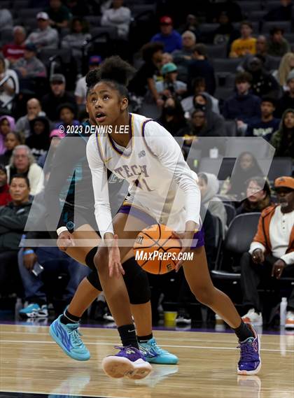 Thumbnail 1 in Santiago @ Oakland Tech (CIF State D1 Final) photogallery.