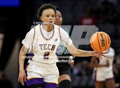 Thumbnail 2 in Santiago @ Oakland Tech (CIF State D1 Final) photogallery.