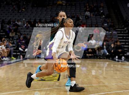 Thumbnail 2 in Santiago @ Oakland Tech (CIF State D1 Final) photogallery.
