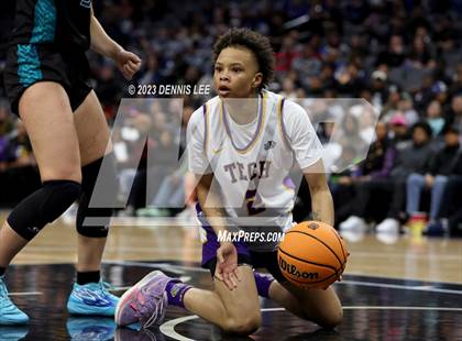 Thumbnail 2 in Santiago @ Oakland Tech (CIF State D1 Final) photogallery.