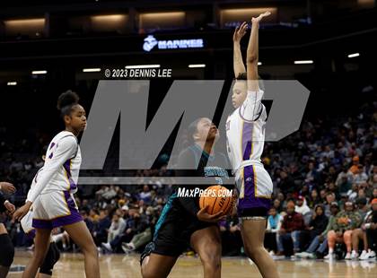 Thumbnail 2 in Santiago @ Oakland Tech (CIF State D1 Final) photogallery.