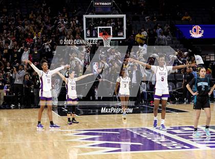 Thumbnail 1 in Santiago @ Oakland Tech (CIF State D1 Final) photogallery.