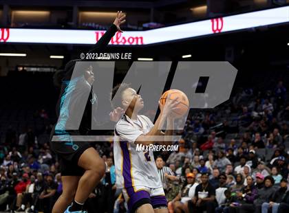 Thumbnail 2 in Santiago @ Oakland Tech (CIF State D1 Final) photogallery.