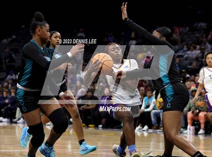Thumbnail 2 in Santiago @ Oakland Tech (CIF State D1 Final) photogallery.