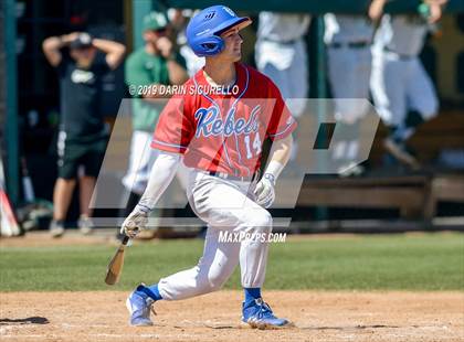 Thumbnail 3 in Vestavia Hills @ Basha (Coach Bob Invitational)  photogallery.