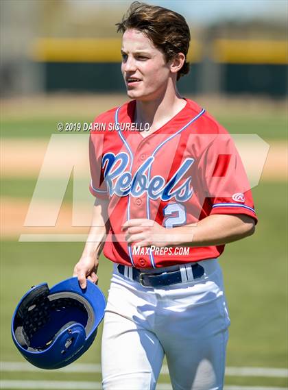 Thumbnail 1 in Vestavia Hills @ Basha (Coach Bob Invitational)  photogallery.