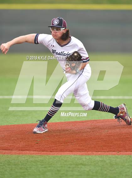 Thumbnail 3 in Westlake Academy vs Benbrook (Krum Invitational) photogallery.