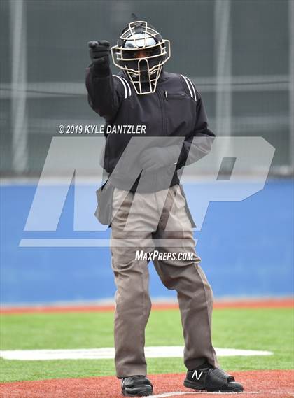 Thumbnail 3 in Westlake Academy vs Benbrook (Krum Invitational) photogallery.