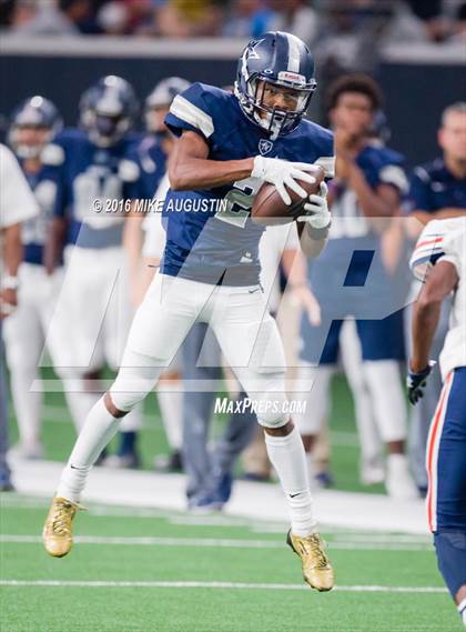 Thumbnail 2 in Wakeland @ Lone Star photogallery.