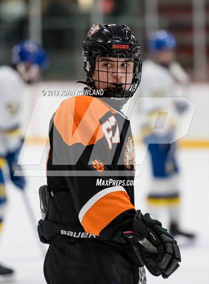 Thumbnail 2 in Lake Forest vs. Libertyville photogallery.