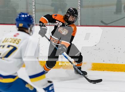 Thumbnail 3 in Lake Forest vs. Libertyville photogallery.