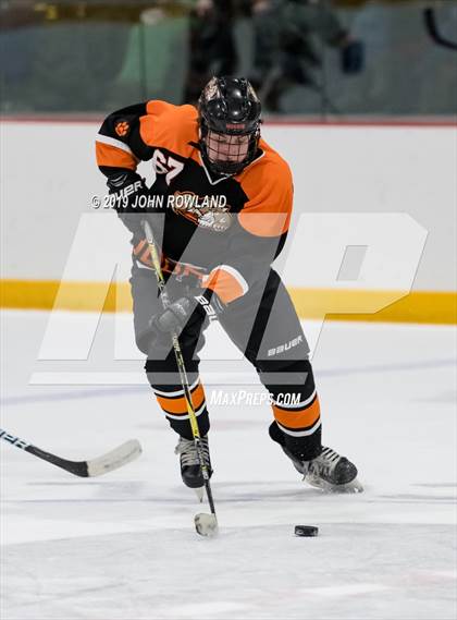Thumbnail 2 in Lake Forest vs. Libertyville photogallery.