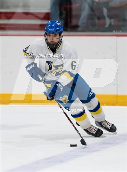 Thumbnail 2 in Lake Forest vs. Libertyville photogallery.