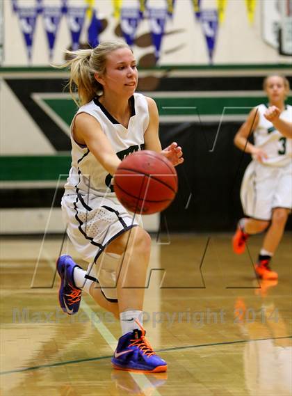 Thumbnail 1 in Woodcreek @ Granite Bay photogallery.