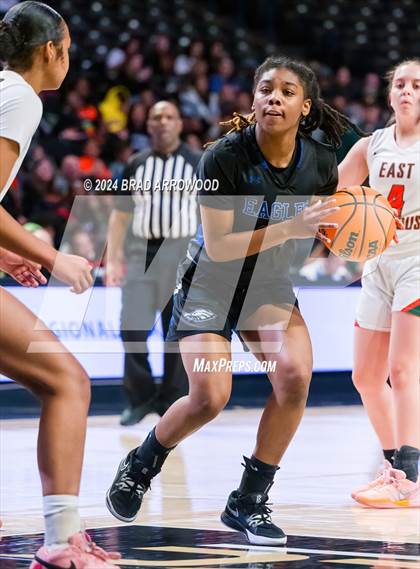 Thumbnail 1 in East Bladen vs East Columbus (NCHSAA 1A East Regional Final) photogallery.