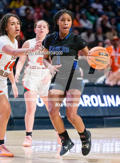 Thumbnail 2 in East Bladen vs East Columbus (NCHSAA 1A East Regional Final) photogallery.