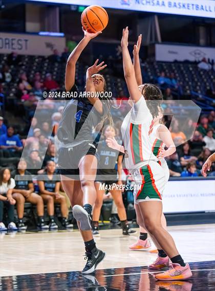 Thumbnail 2 in East Bladen vs East Columbus (NCHSAA 1A East Regional Final) photogallery.