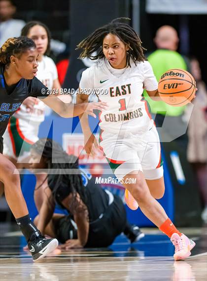 Thumbnail 1 in East Bladen vs East Columbus (NCHSAA 1A East Regional Final) photogallery.