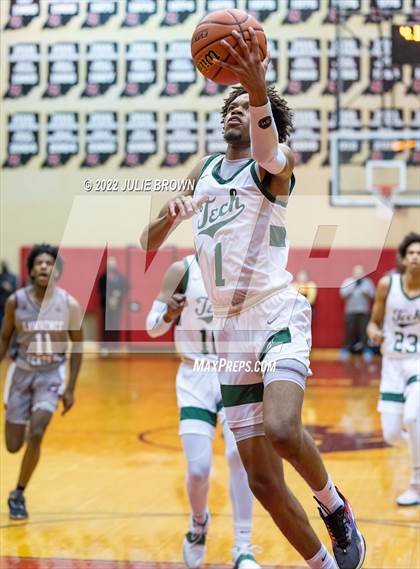 Thumbnail 2 in Lawrence Central vs. Indianapolis Arsenal Technical (IHSAA 4A Sectional Rd 2) photogallery.