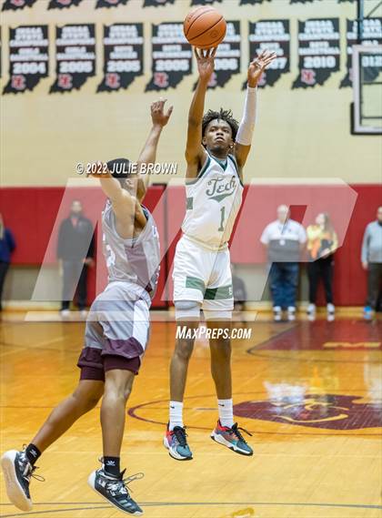 Thumbnail 3 in Lawrence Central vs. Indianapolis Arsenal Technical (IHSAA 4A Sectional Rd 2) photogallery.