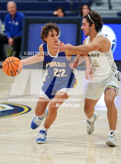 Thumbnail 1 in Fountain Valley @ Canyon photogallery.