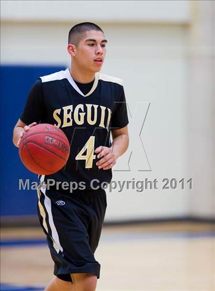 Thumbnail 1 in Seguin @ Clark photogallery.