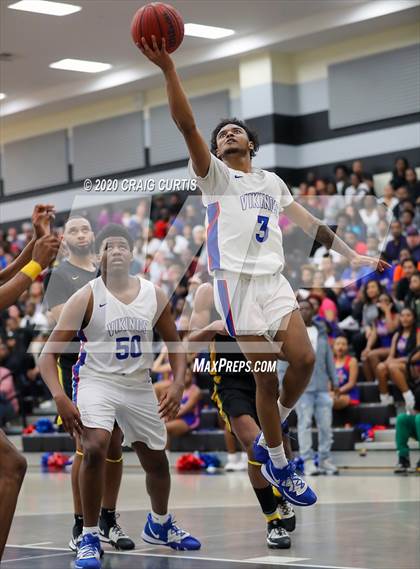 Thumbnail 1 in Independence @ North Mecklenburg (NCHSAA 4A 4th Round Playoff) photogallery.