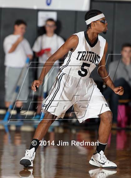 Thumbnail 1 in Cape Coral vs. Cardinal Gibbons (City of Palms Classic) photogallery.