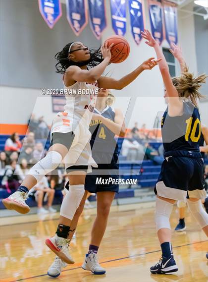 Thumbnail 3 in Bainbridge @ Eastside Catholic photogallery.